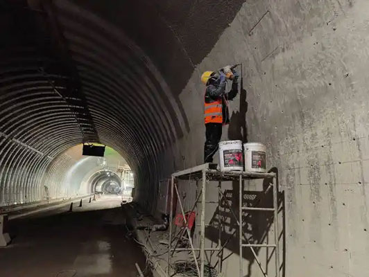 新野隧道止水加固